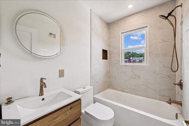 1525 FORT DAVIS ST SE, Washington, DC 20020