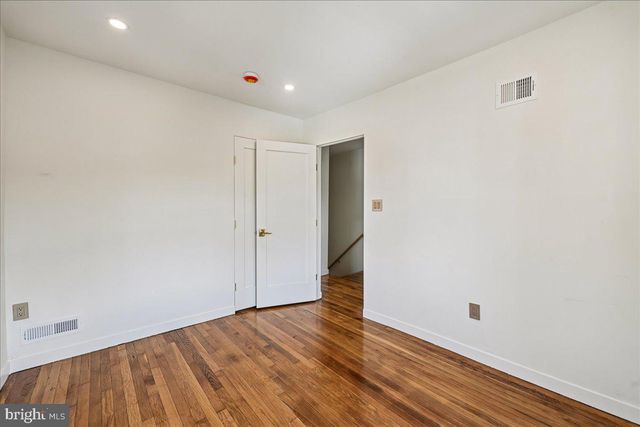 1525 FORT DAVIS ST SE, Washington, DC 20020