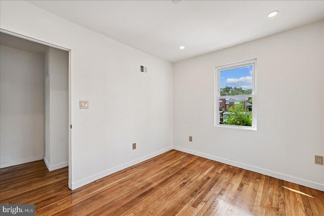 1525 FORT DAVIS ST SE, Washington, DC 20020