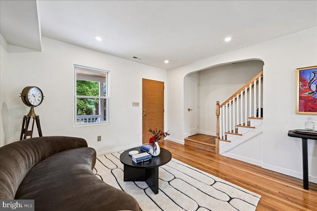 1525 FORT DAVIS ST SE, Washington, DC 20020