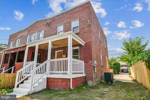 1525 FORT DAVIS ST SE, Washington, DC 20020