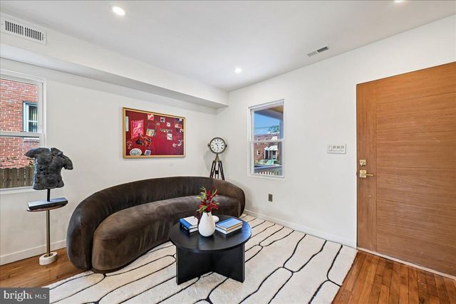 1525 FORT DAVIS ST SE, Washington, DC 20020