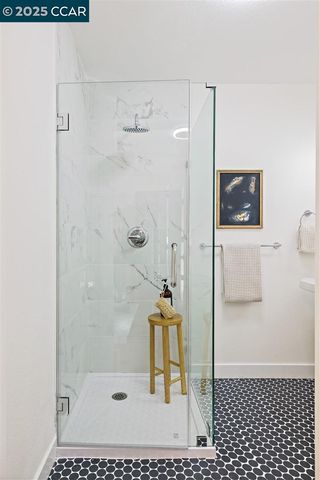 2703 Mathews St, Berkeley, CA 94702