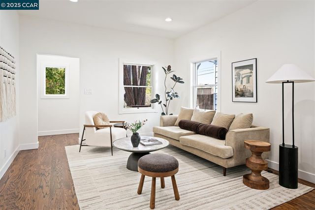 2703 Mathews St, Berkeley, CA 94702