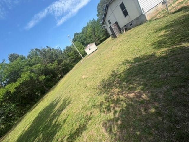 704 Spencer Creek Rd, Campobello, SC 29322