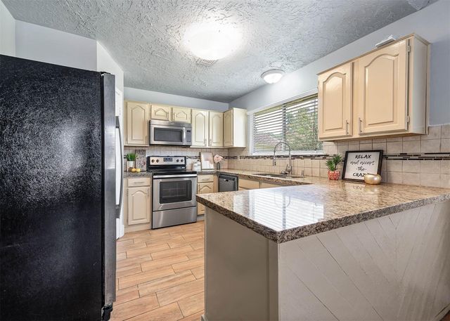 11923 Cottonwood Lane, Cypress, TX 77429