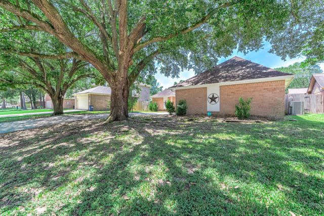 11923 Cottonwood Lane, Cypress, TX 77429