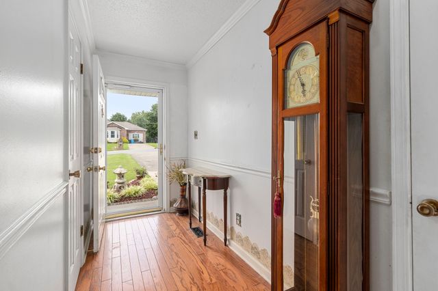 1188 Willow Ter, Clarksville, TN 37043