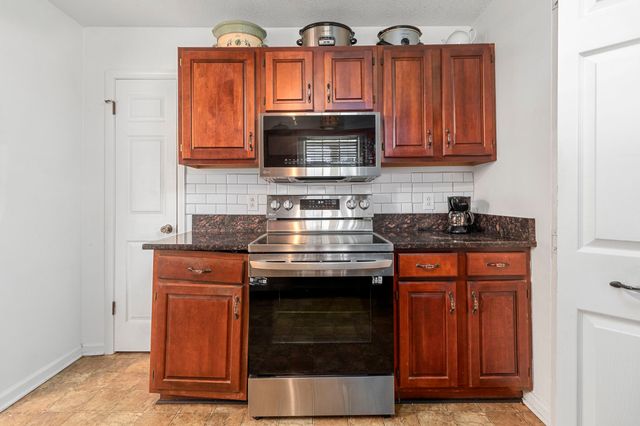 1188 Willow Ter, Clarksville, TN 37043