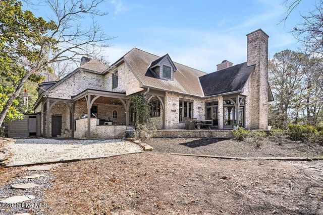 1401 Futch Creek Road, Wilmington, NC 28411