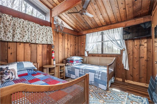 439 Granny Squirrel Drive, Andrews, NC 28901