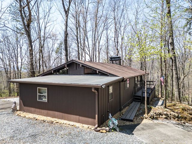439 Granny Squirrel Drive, Andrews, NC 28901