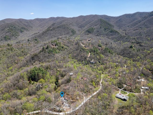 439 Granny Squirrel Drive, Andrews, NC 28901