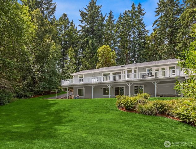 8324 Springridge Road NE, Bainbridge Island, WA 98110