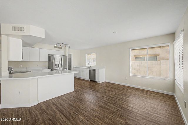 6046 N FLORENCE Avenue, Litchfield Park, AZ 85340