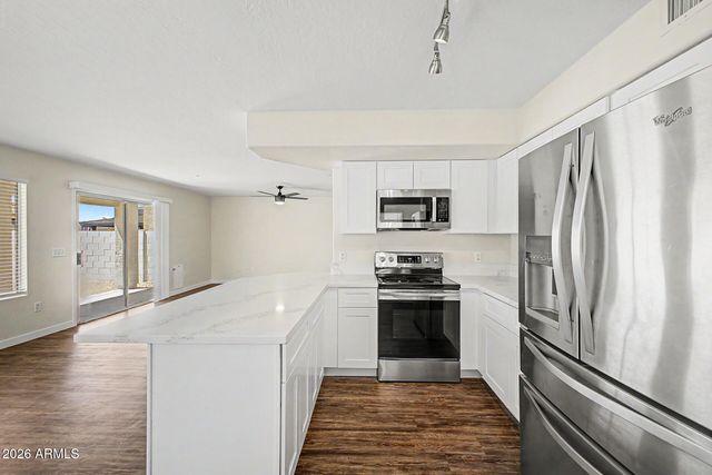 6046 N FLORENCE Avenue, Litchfield Park, AZ 85340
