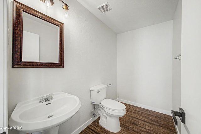 6046 N FLORENCE Avenue, Litchfield Park, AZ 85340