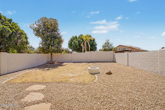 6046 N FLORENCE Avenue, Litchfield Park, AZ 85340