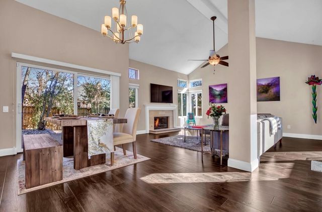 5915 Smoke Glass Trail, Dallas, TX 75252