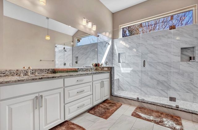 5915 Smoke Glass Trail, Dallas, TX 75252