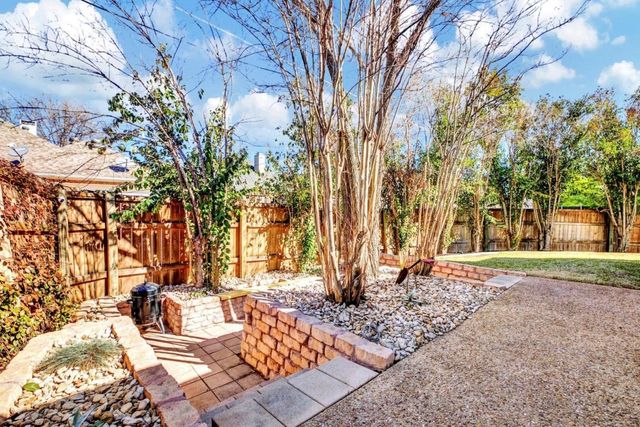 5915 Smoke Glass Trail, Dallas, TX 75252