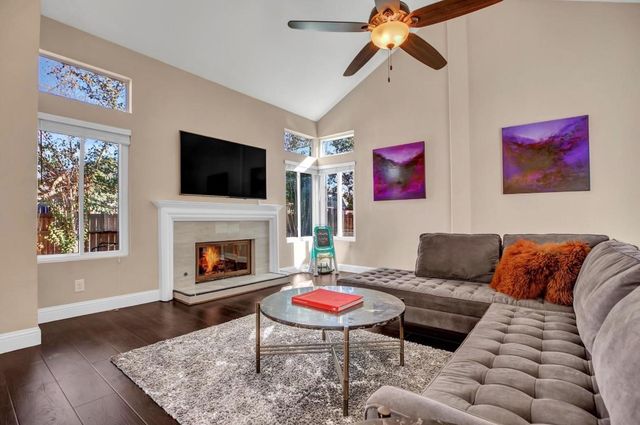 5915 Smoke Glass Trail, Dallas, TX 75252