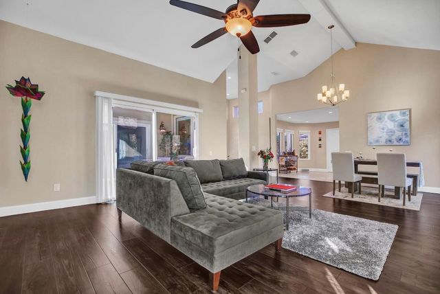 5915 Smoke Glass Trail, Dallas, TX 75252