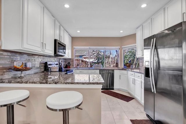 5915 Smoke Glass Trail, Dallas, TX 75252