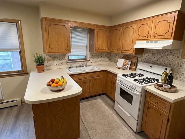 7400 N Harlem Avenue 1W, Chicago, IL 60631