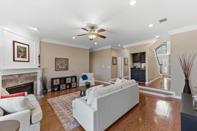 10609 Skyflower DR, Austin, TX 78759