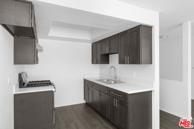 663 W 5th Street, San Pedro (los Angeles), CA 90731