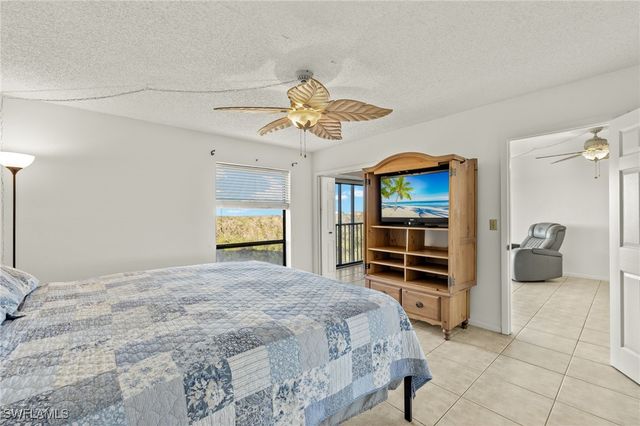 21420 Bay Village DR 211, Fort Myers Beach, FL 33931