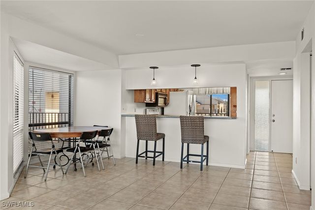 21420 Bay Village DR 211, Fort Myers Beach, FL 33931