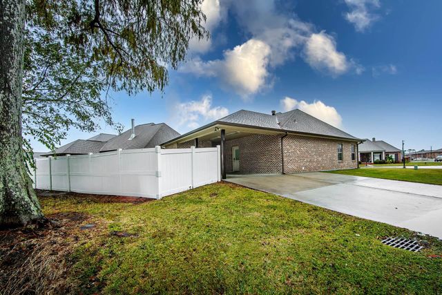 103 Woodburn Drive, Houma, LA 70364