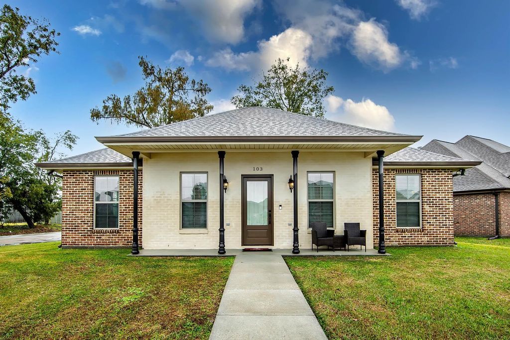 103 Woodburn Drive, Houma, LA 70364