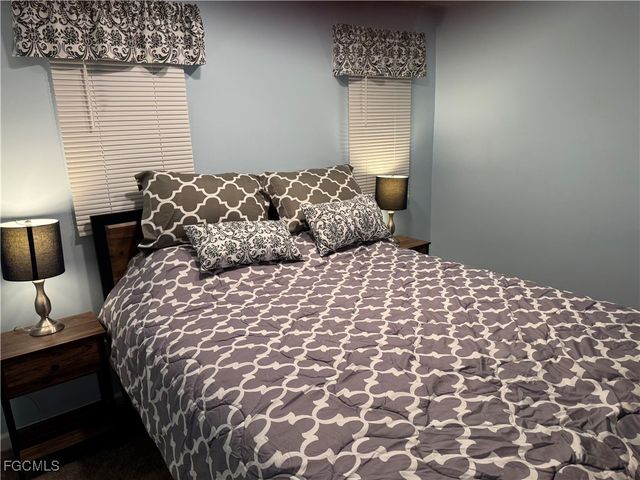 49 Poinsettia DR, Fort Myers, FL 33905