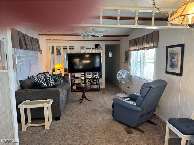 49 Poinsettia DR, Fort Myers, FL 33905