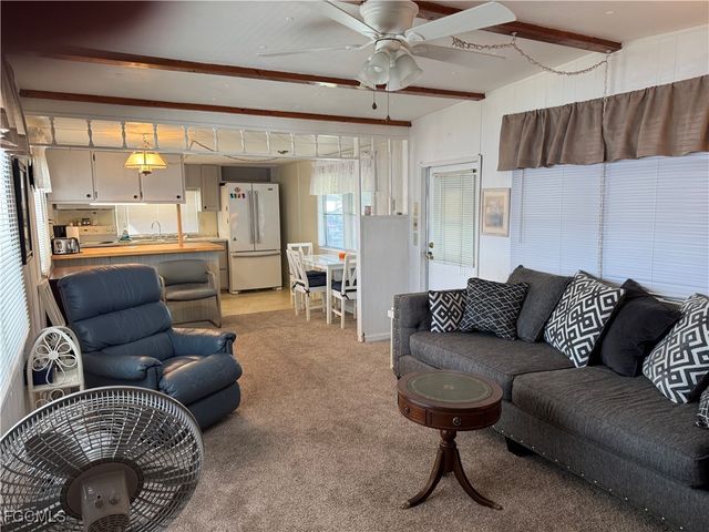 49 Poinsettia DR, Fort Myers, FL 33905