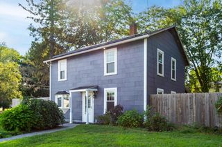 63 Central St, West Brookfield, MA 01585