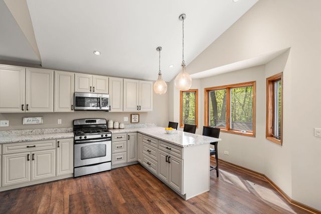 6233 76th Avenue, Schererville, IN 46375