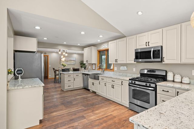 6233 76th Avenue, Schererville, IN 46375