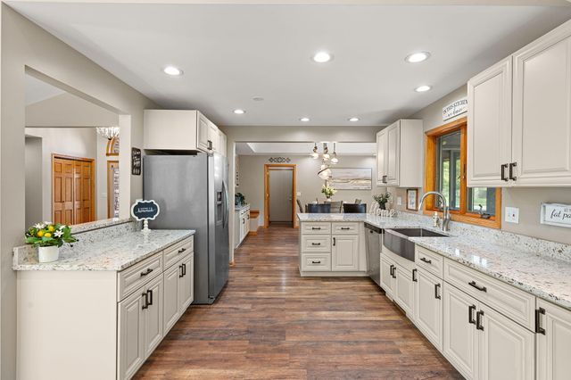 6233 76th Avenue, Schererville, IN 46375