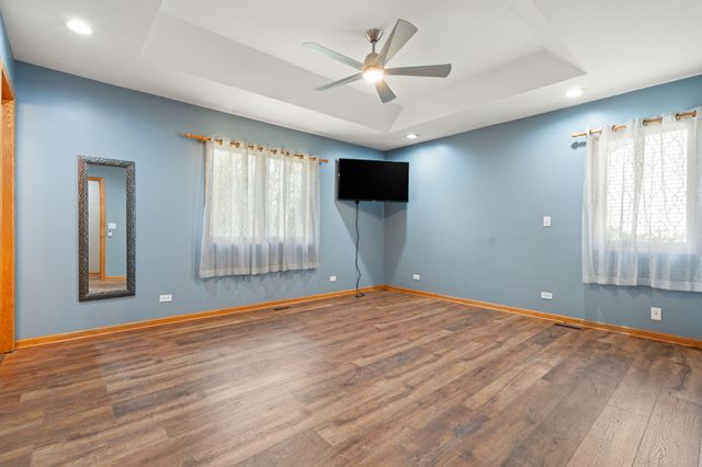 6233 76th Avenue, Schererville, IN 46375