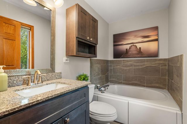 6233 76th Avenue, Schererville, IN 46375