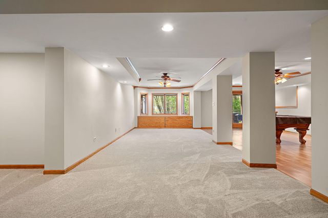 6233 76th Avenue, Schererville, IN 46375