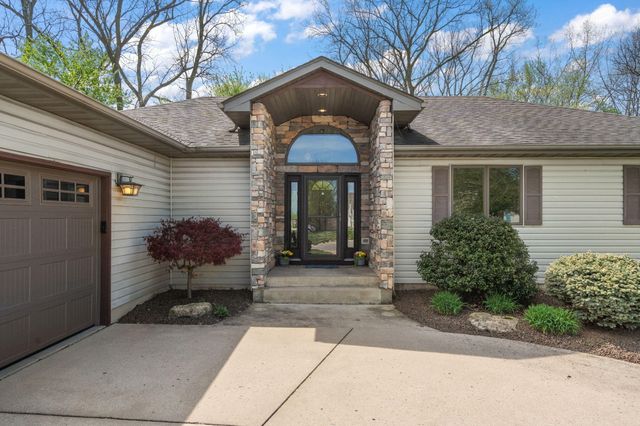 6233 76th Avenue, Schererville, IN 46375