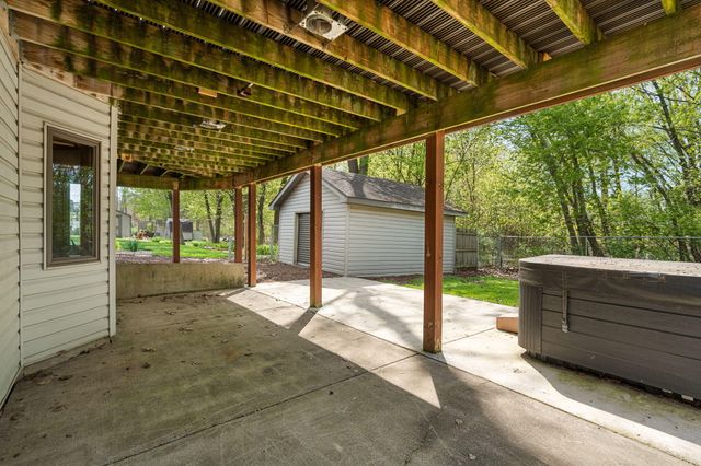6233 76th Avenue, Schererville, IN 46375