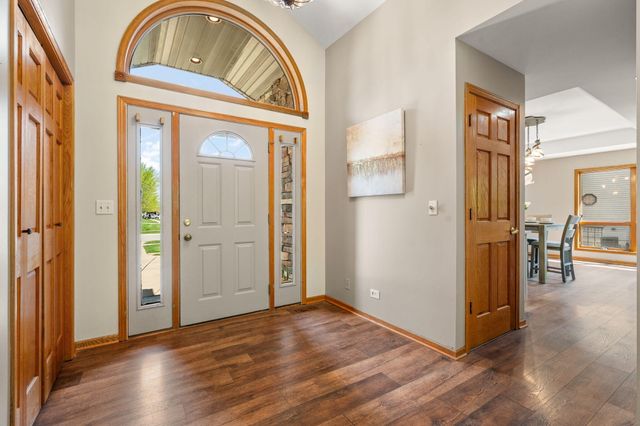 6233 76th Avenue, Schererville, IN 46375