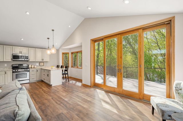 6233 76th Avenue, Schererville, IN 46375