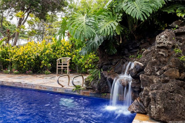 95-129 Ikawelani Place, Mililani, HI 96789